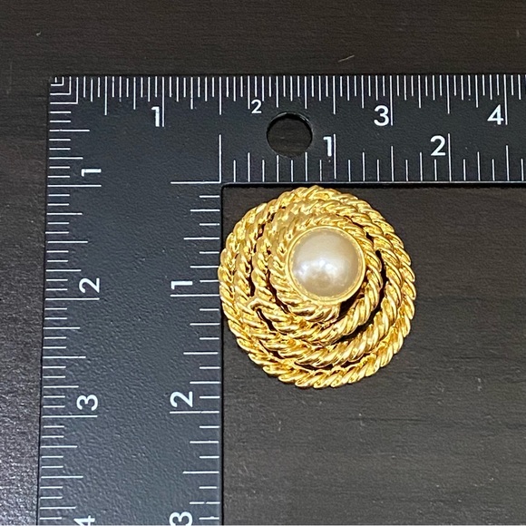 Vintage Unsigned Large Faux Pearl Twisted Rope Gold-tone Scarf Clip - Picture 7 of 11